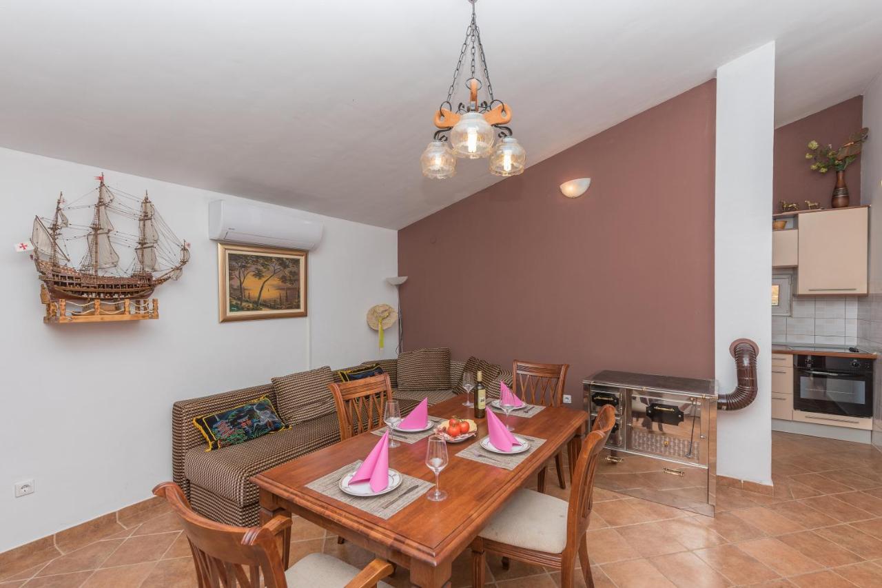 Holiday Home Frane Slivno  Bagian luar foto